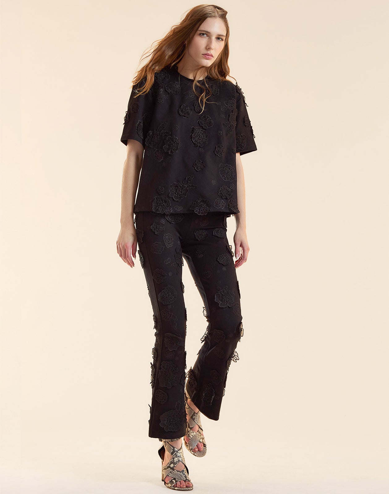 Embroidered Floral Applique Pant