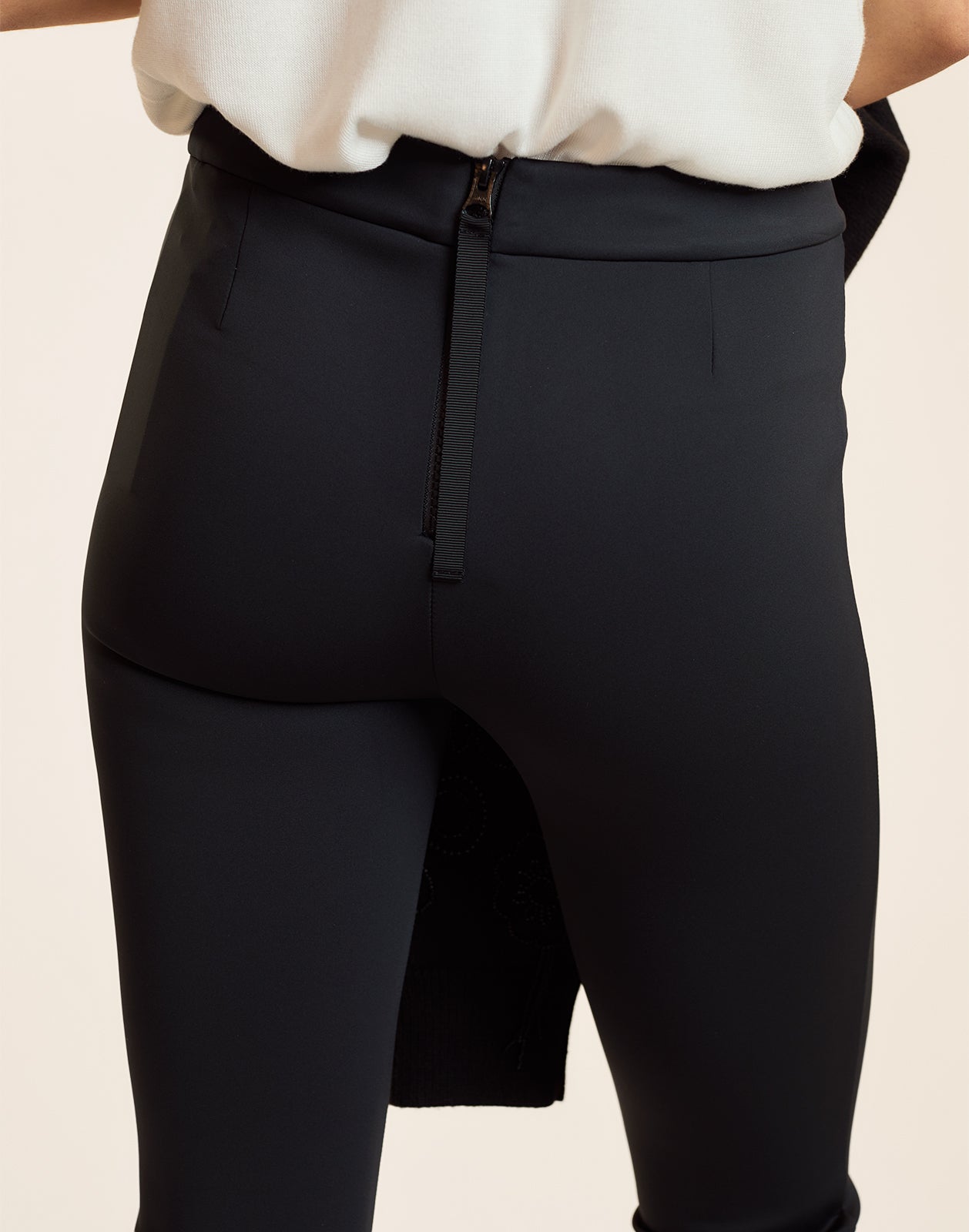 Bonded Capris