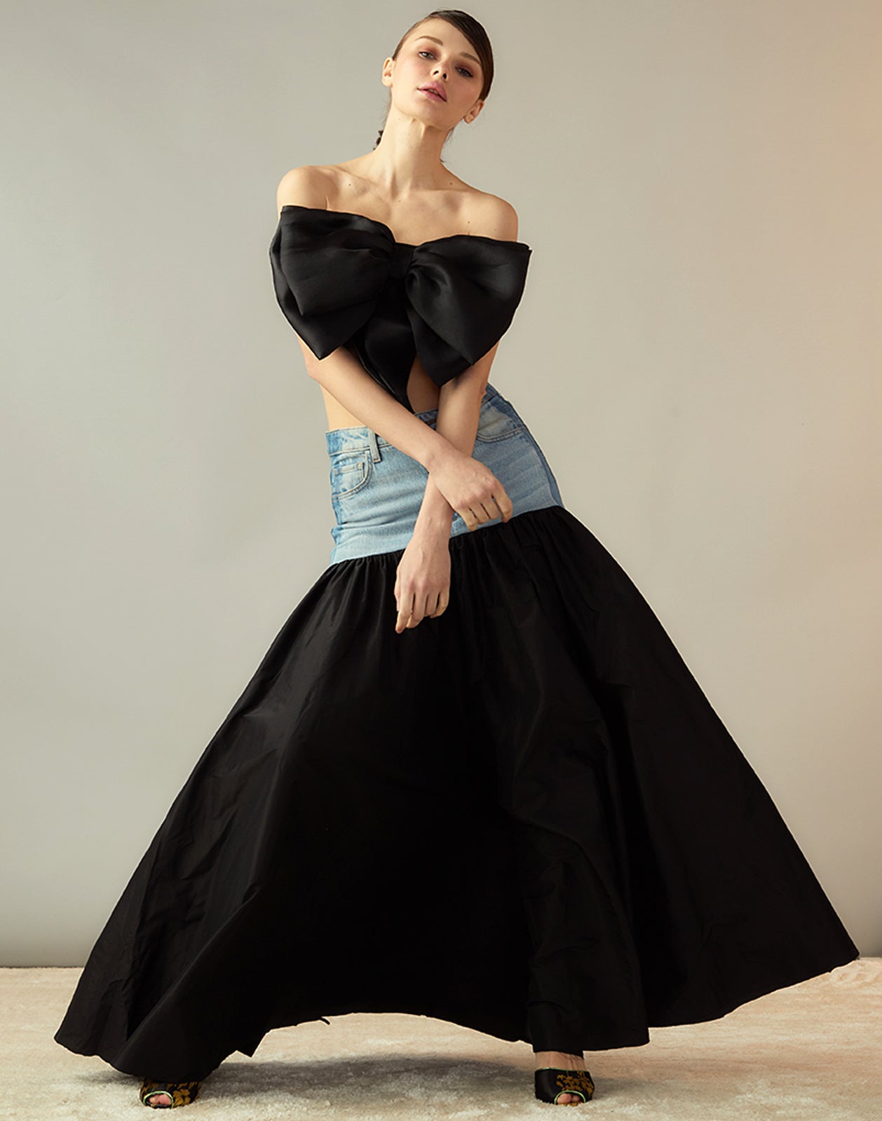 Embracing the Versatility of the Taffeta Skirt