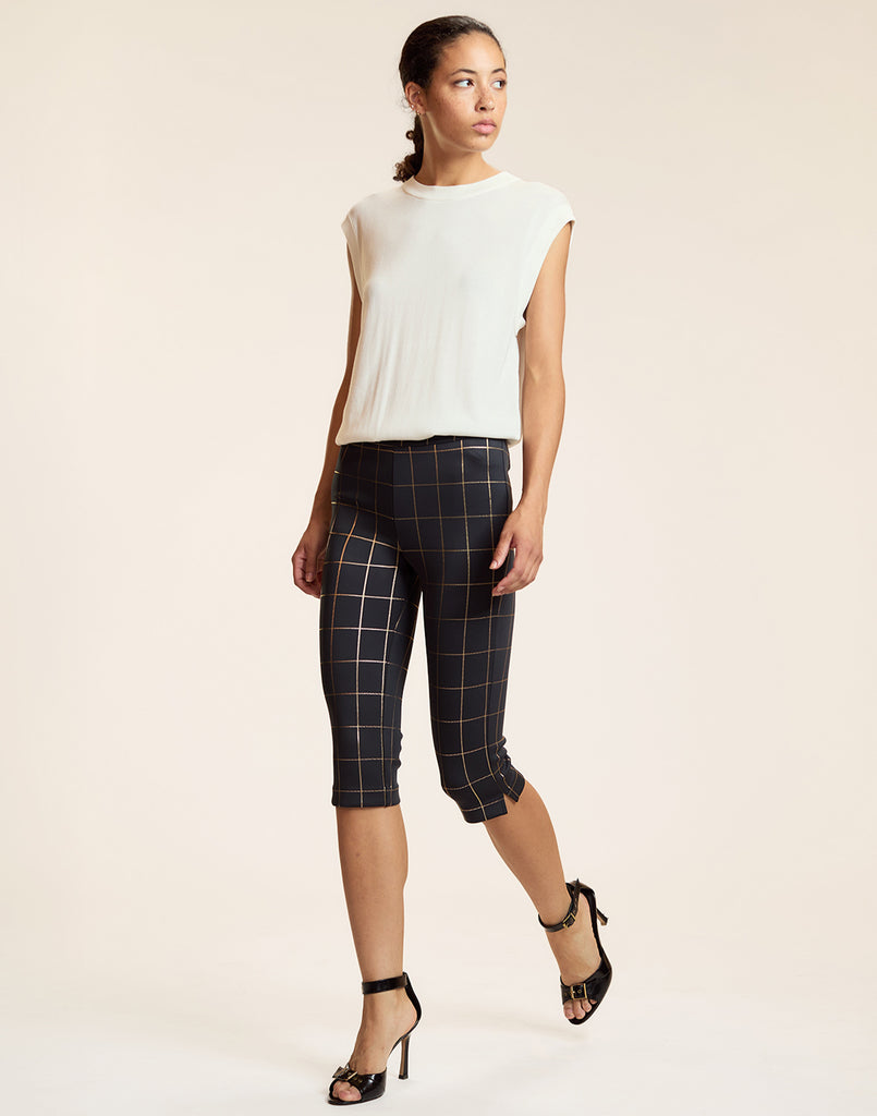 Bonded Capris