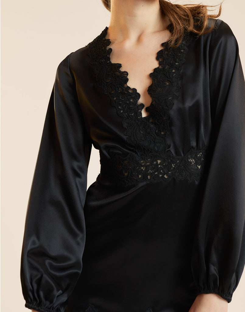 Silk lace dress in black