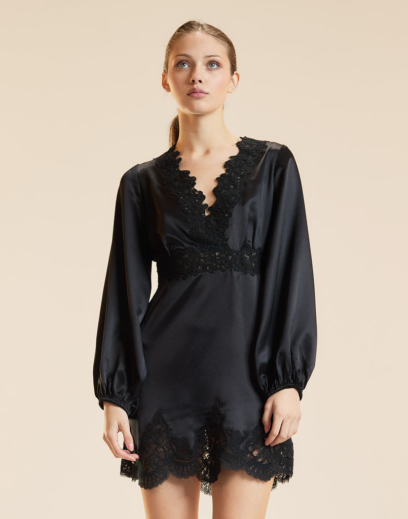 Silk lace dress in black