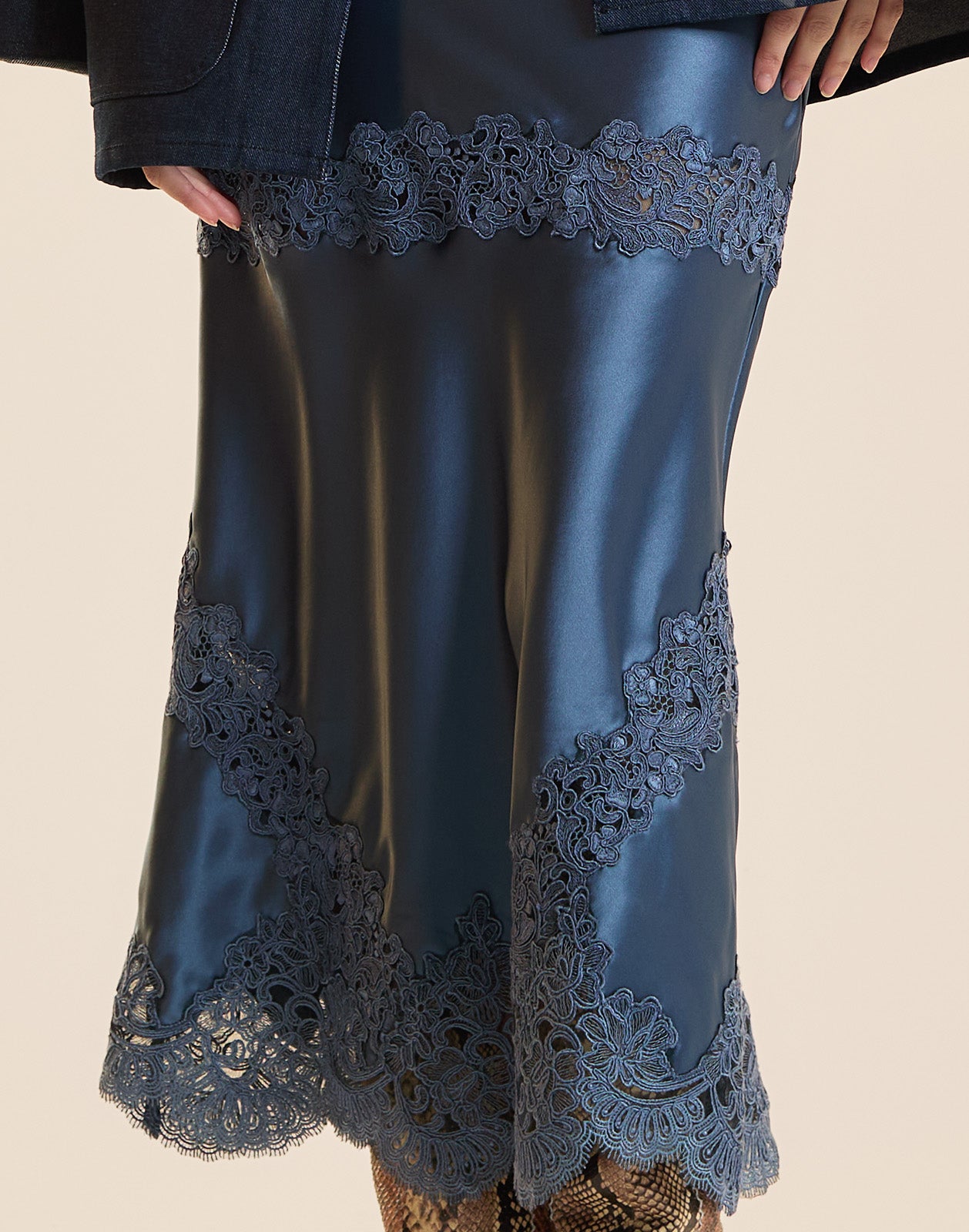 Garbo Silky Lace Skirt Cynthia Rowley Garbo Silky Lace Skirt Cynthia Rowley