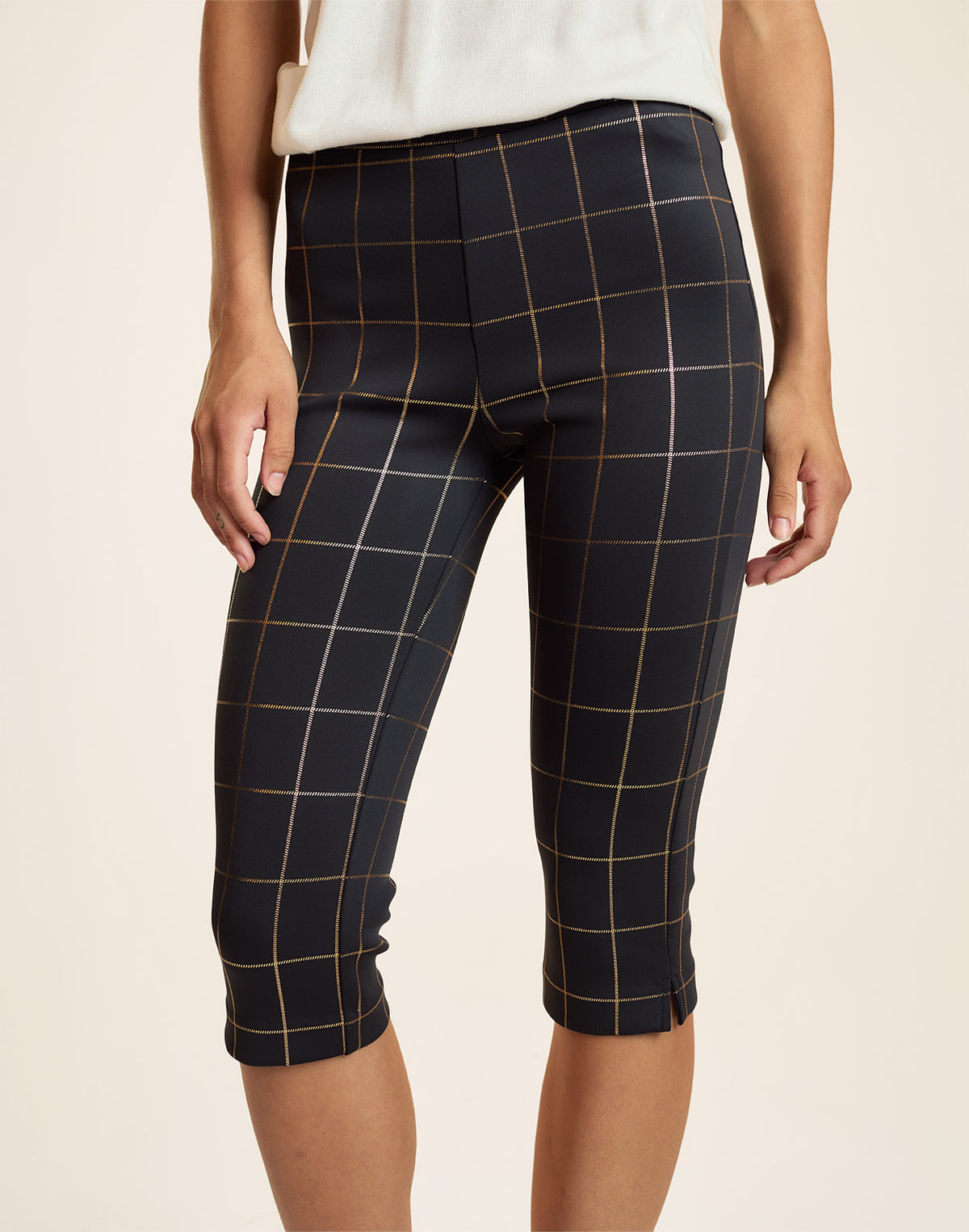 Windowpane Bonded Capris