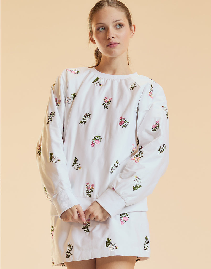 Bouquet Embroidered Pullover
