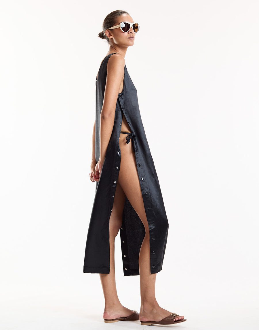 Black Midi Snap Dress