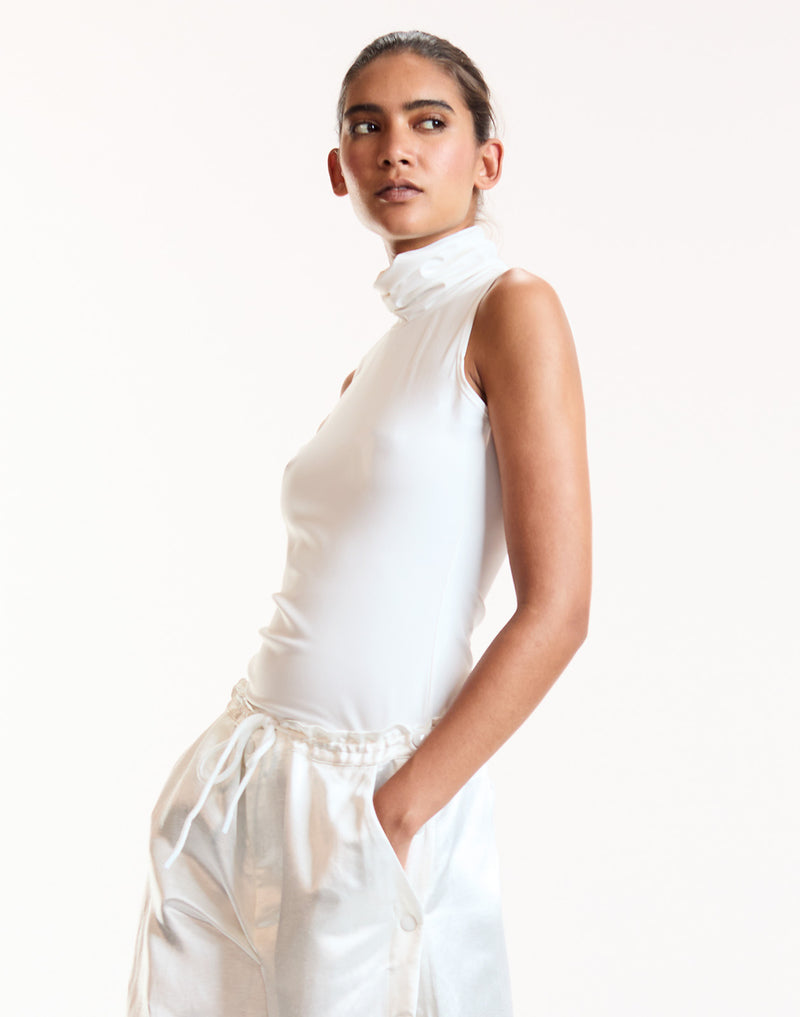 White Sleeveless Fitted Turtleneck 